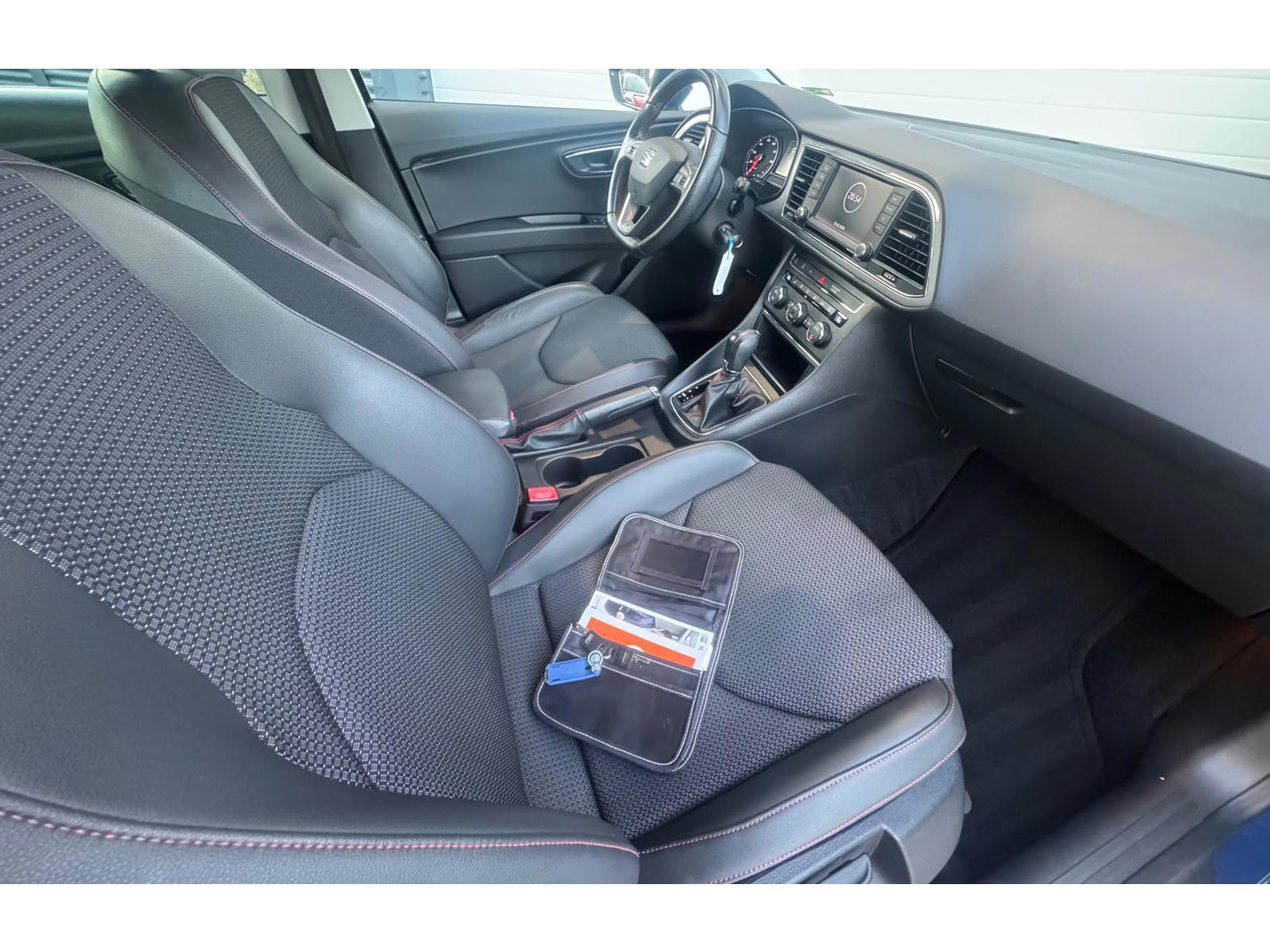 SEAT SEAT
