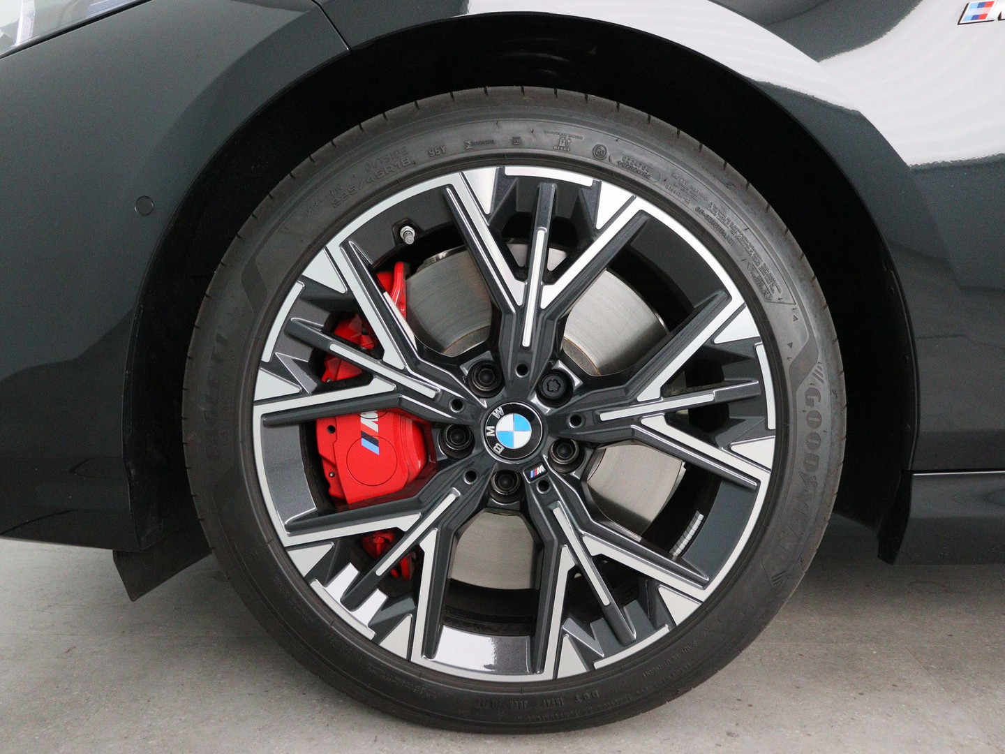 BMW BMW