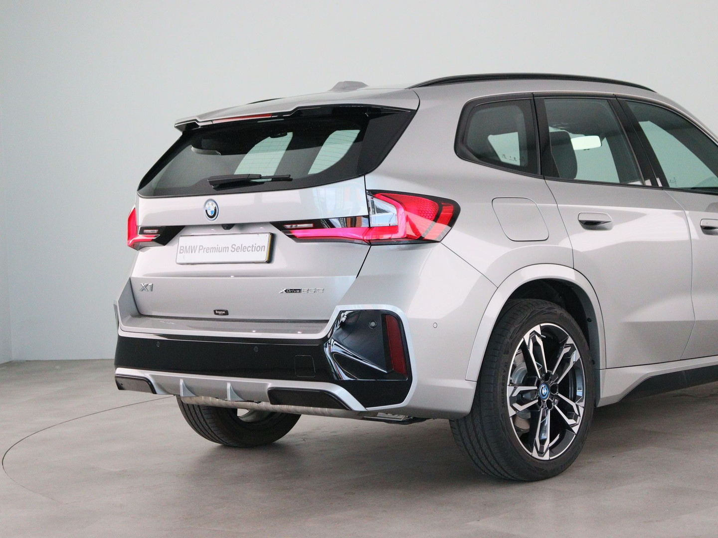 BMW BMW