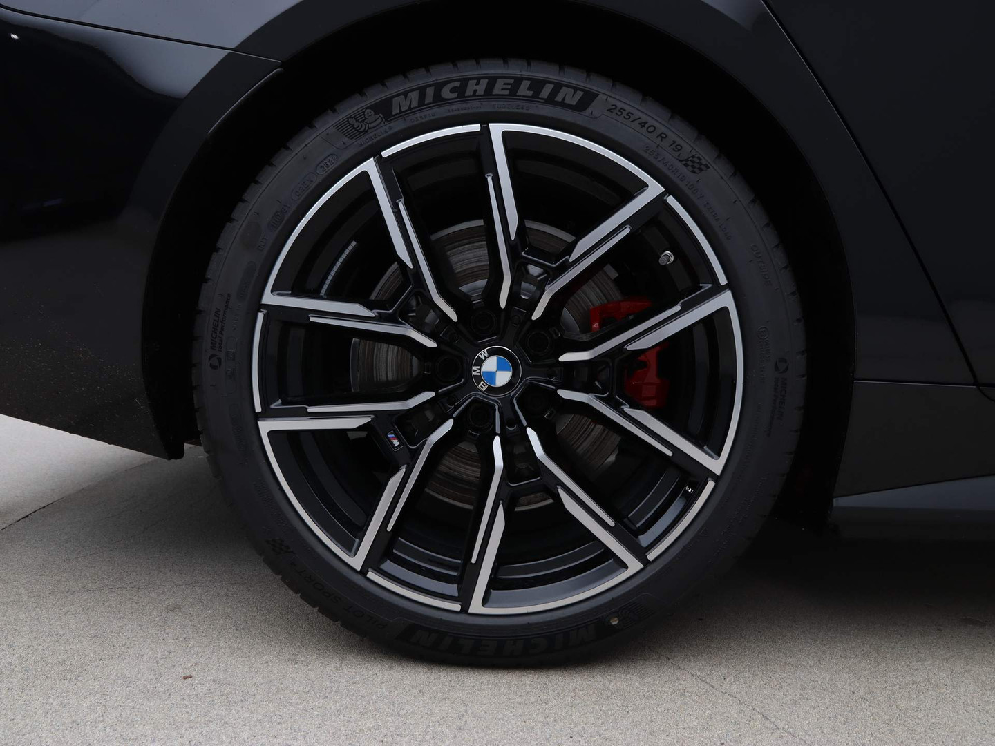 BMW BMW