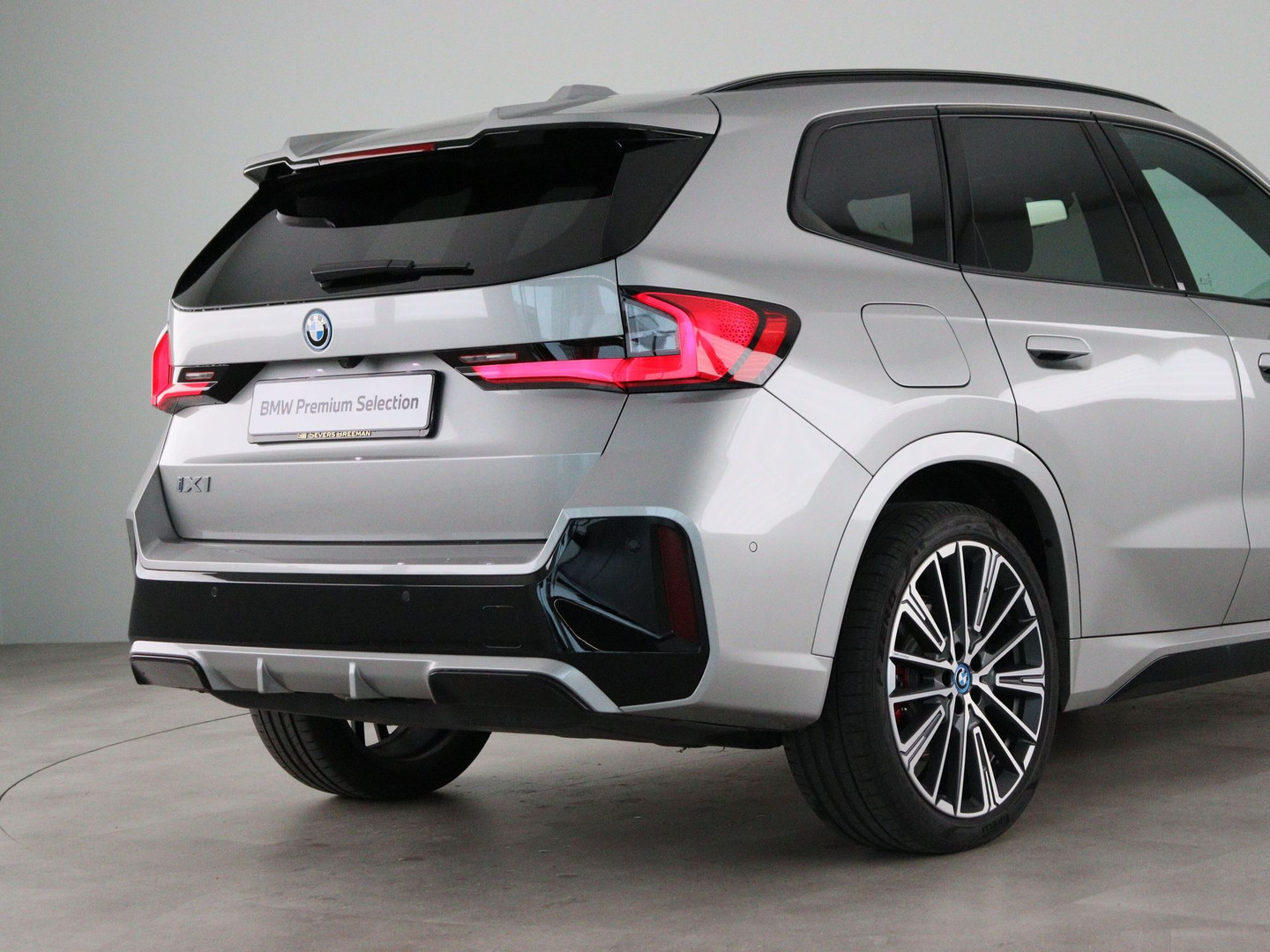 BMW BMW