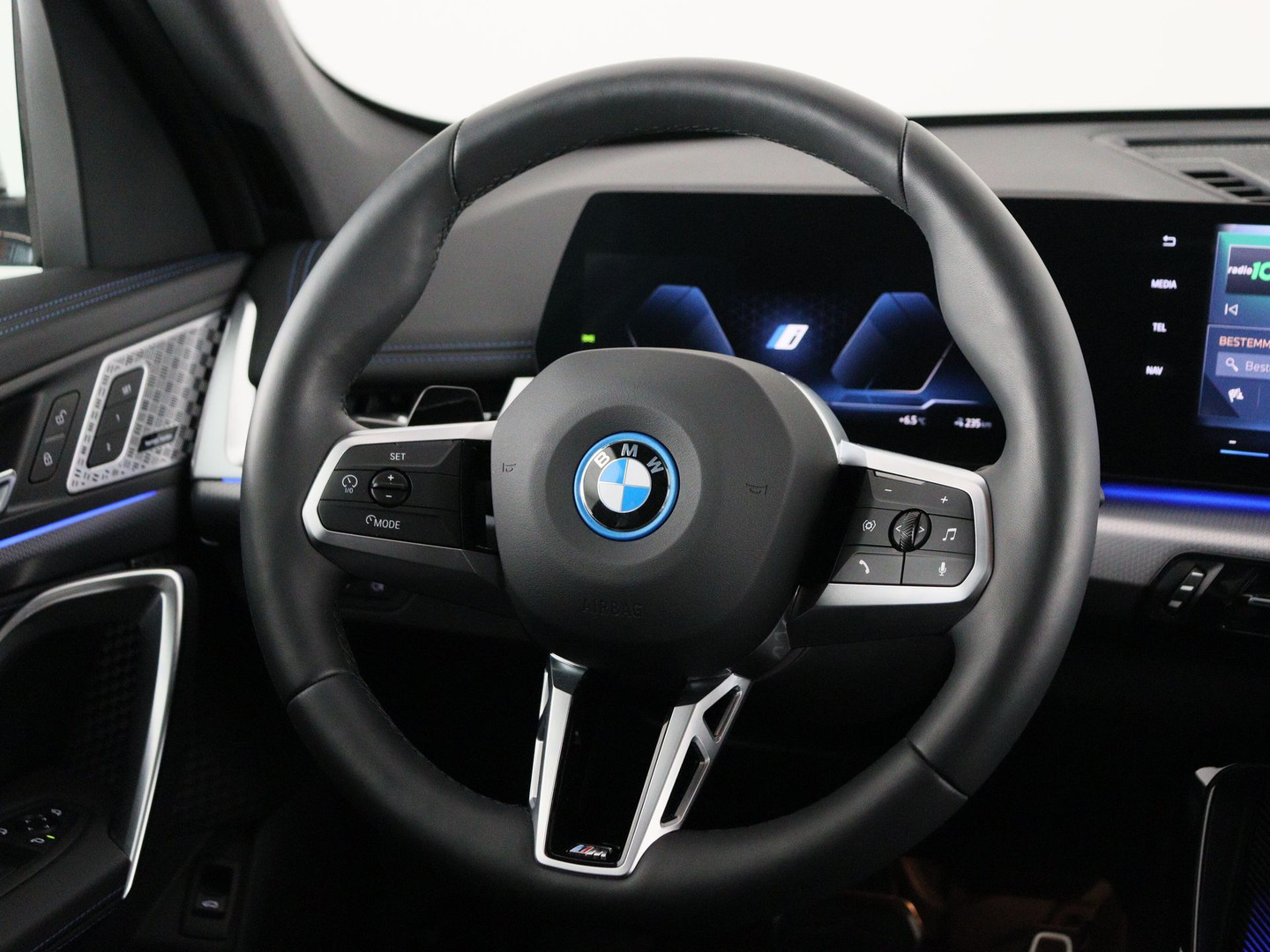BMW BMW