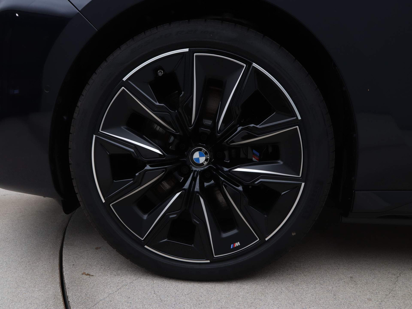 BMW BMW