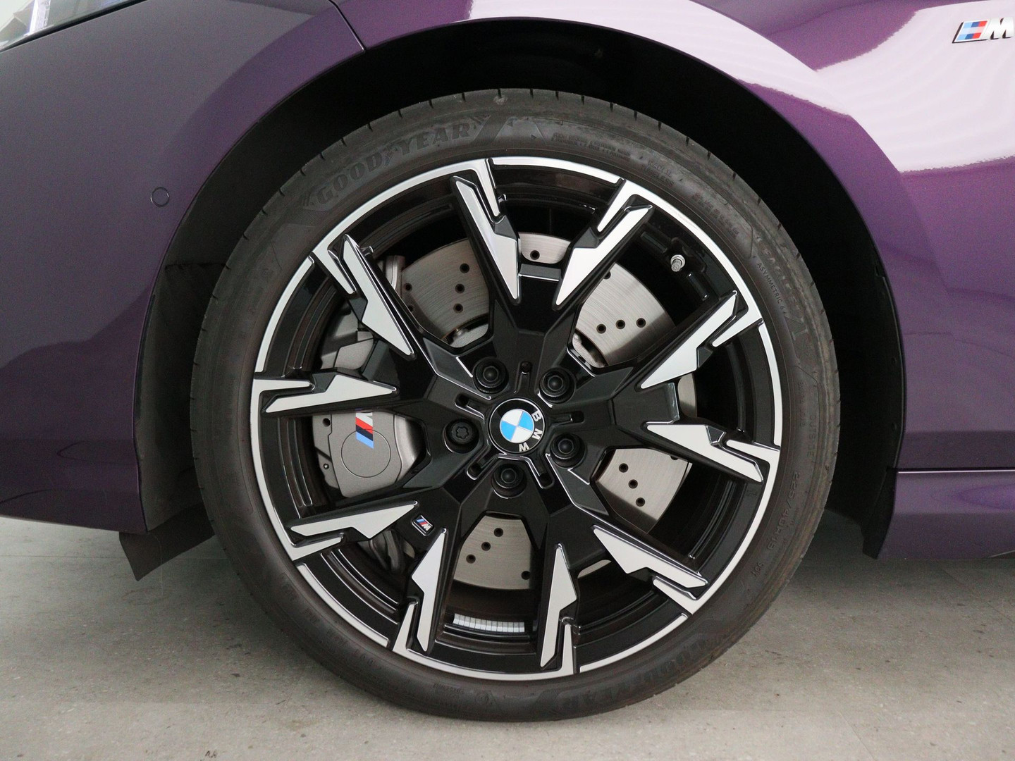 BMW BMW