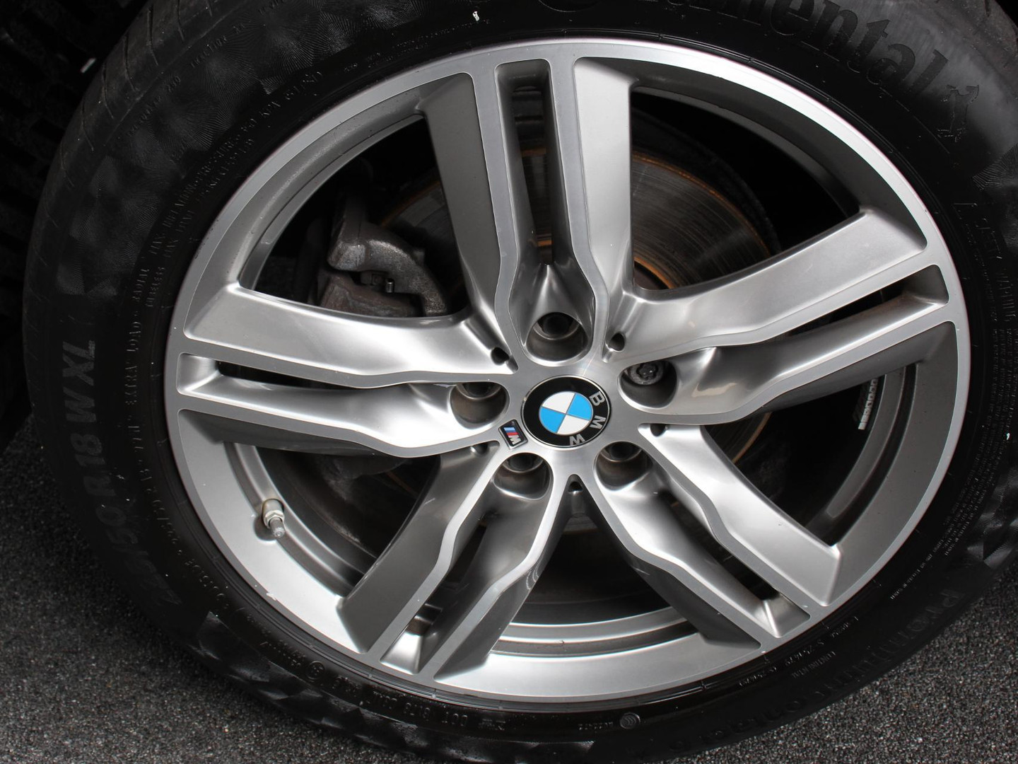 BMW BMW