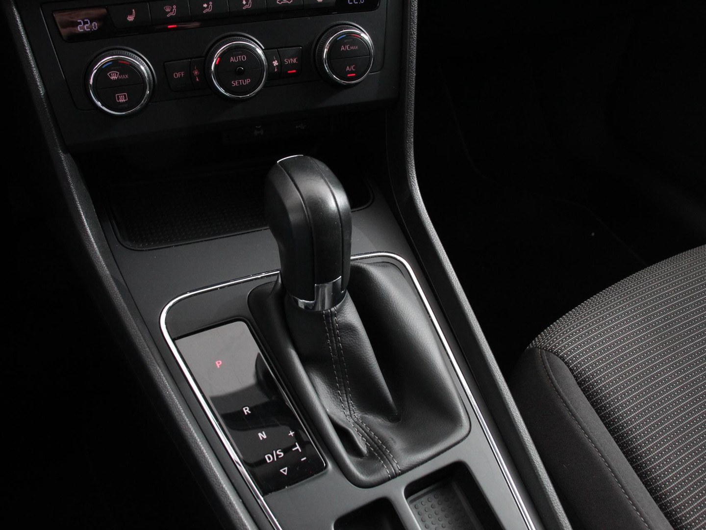 SEAT SEAT