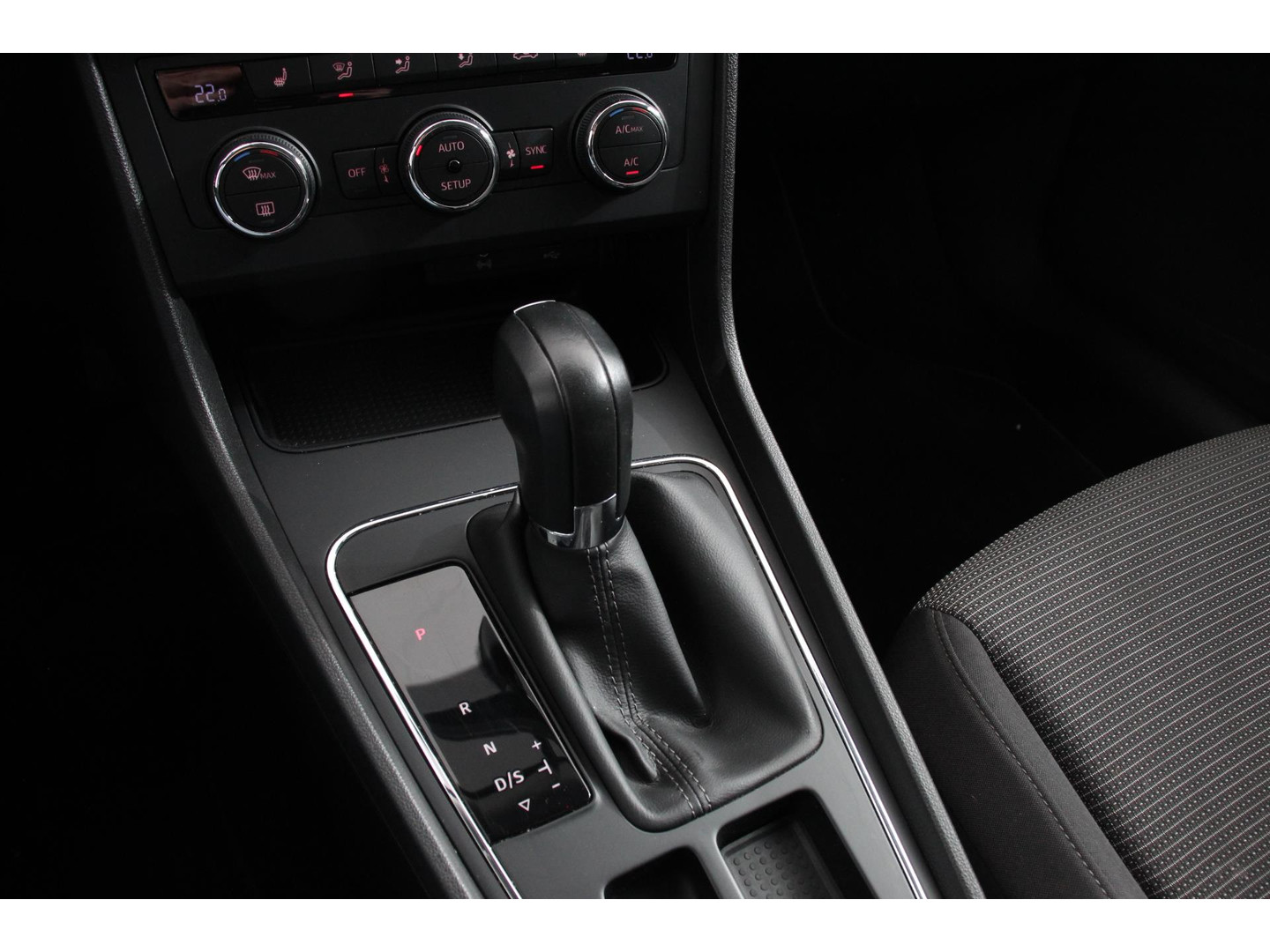 SEAT SEAT