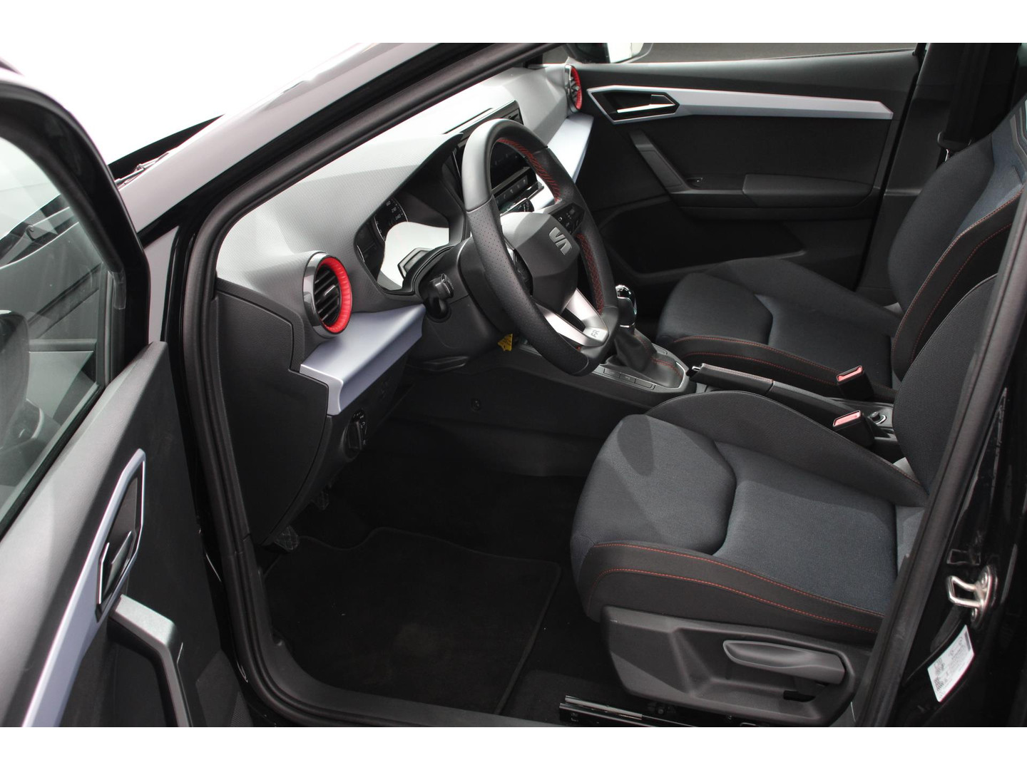 SEAT SEAT