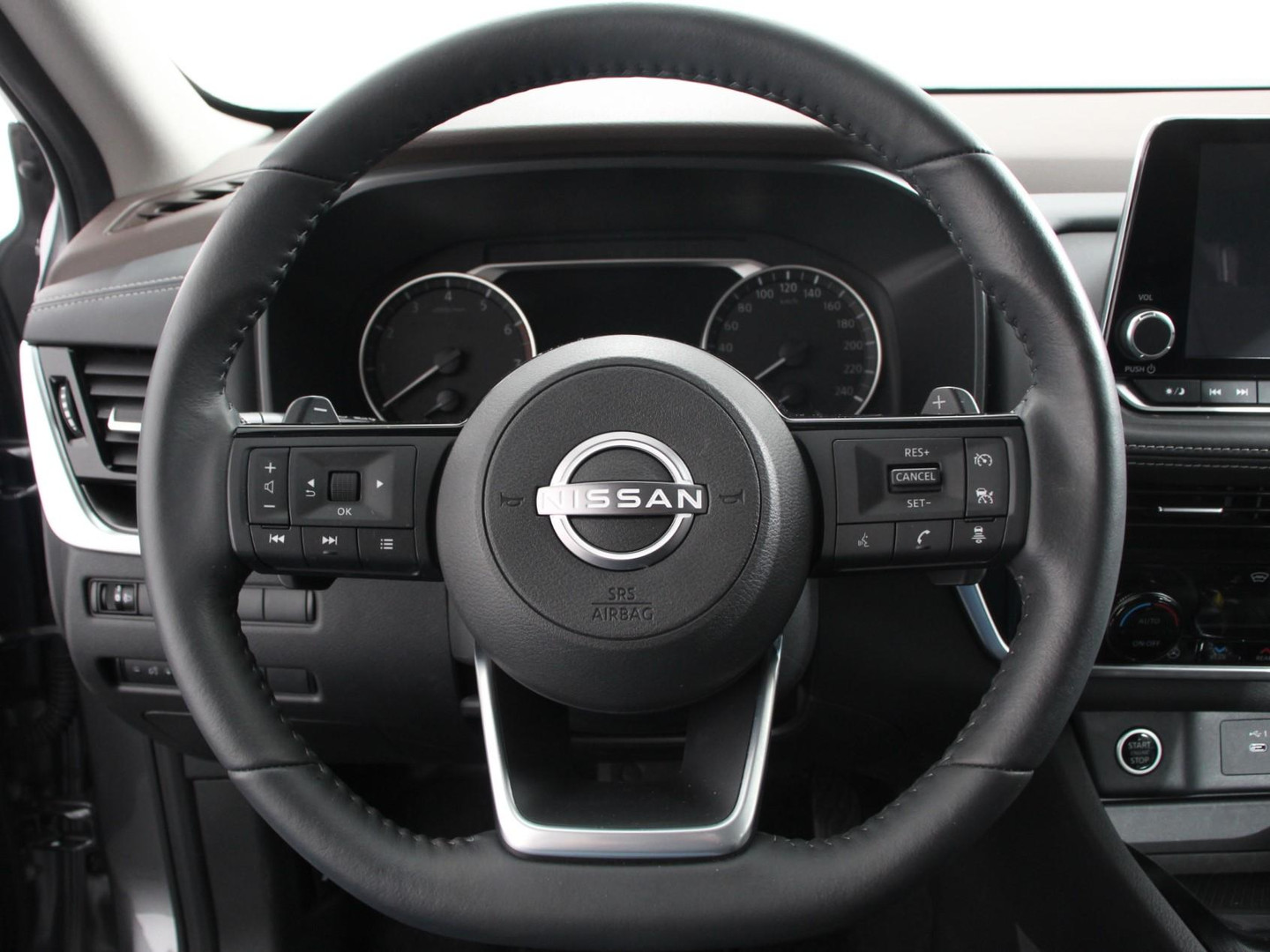 Nissan Nissan
