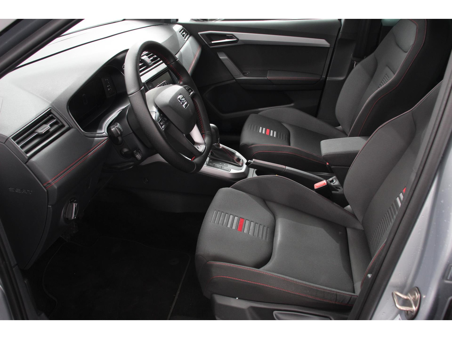 SEAT SEAT