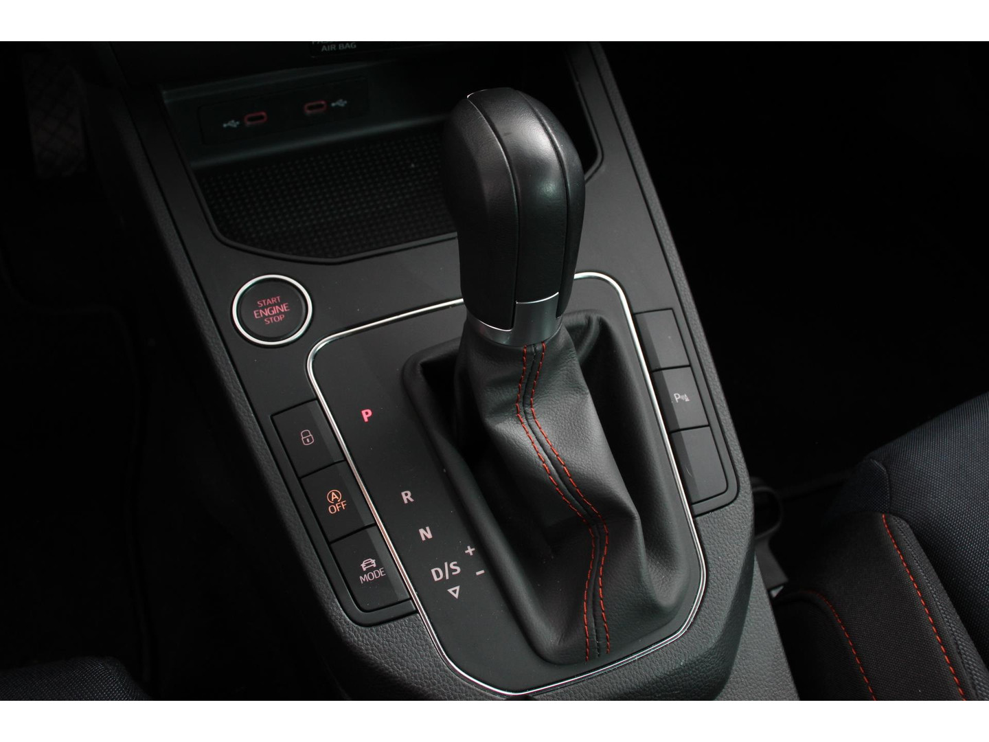 SEAT SEAT