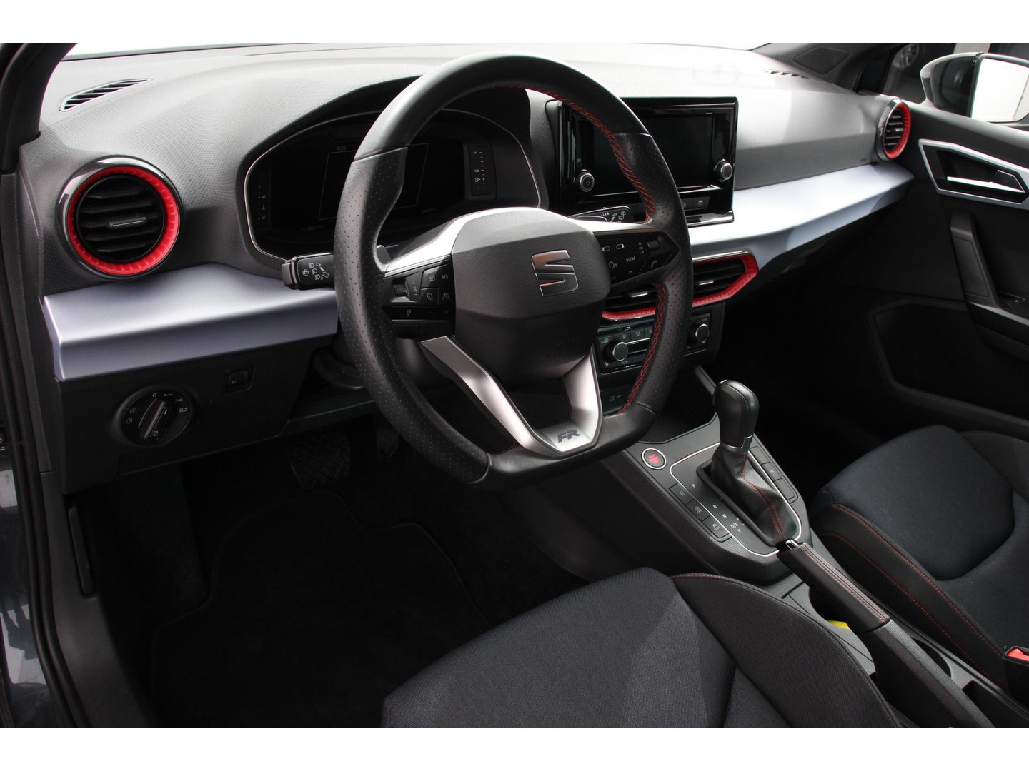 SEAT SEAT