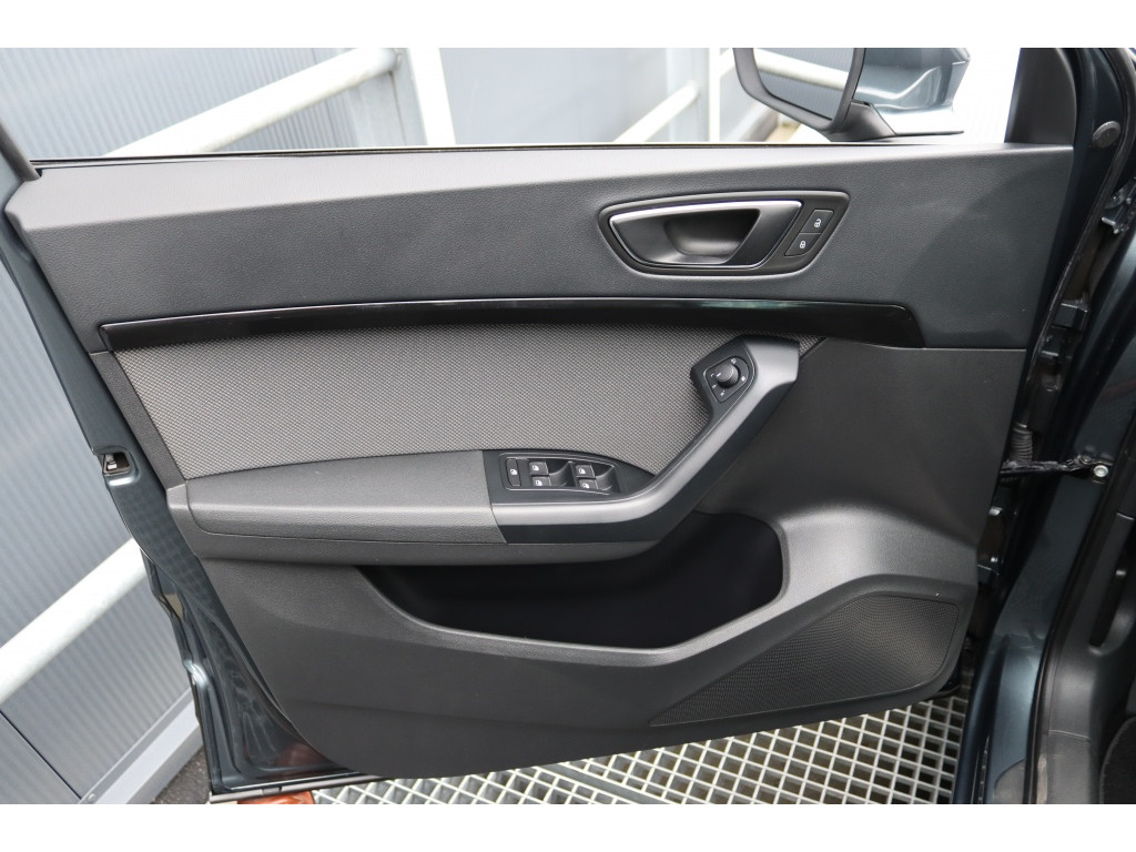 SEAT SEAT
