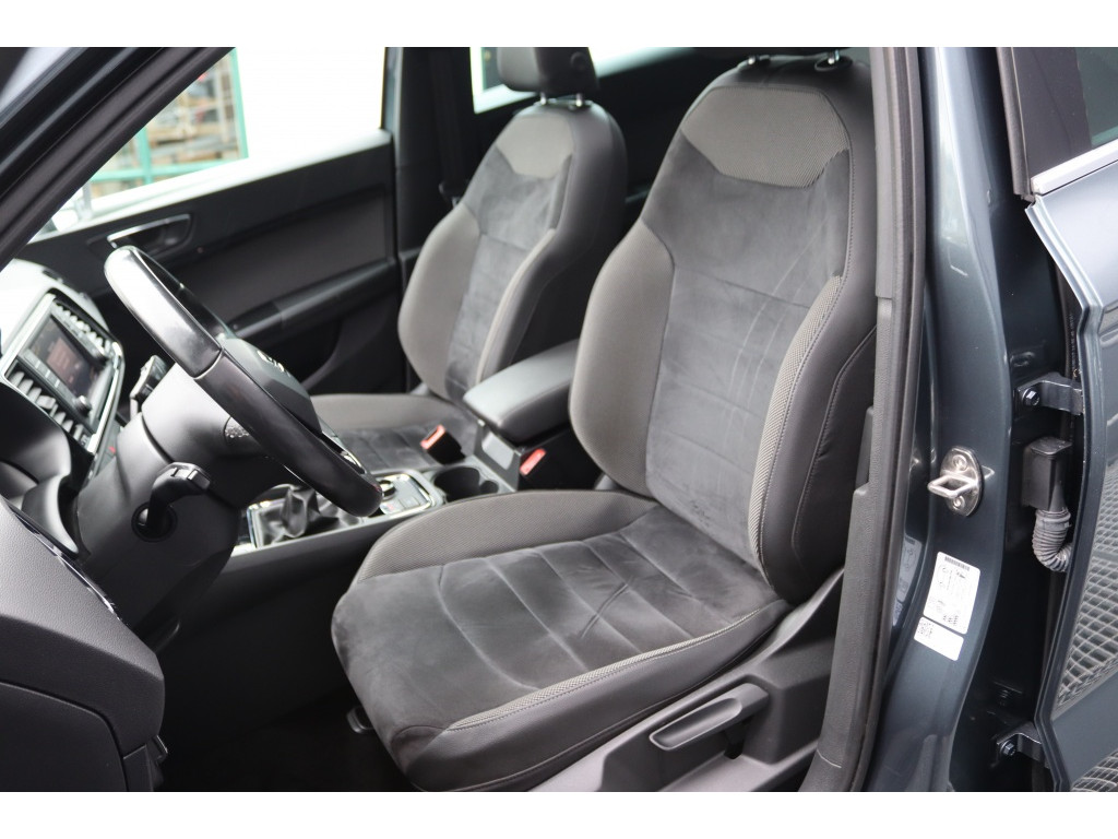 SEAT SEAT