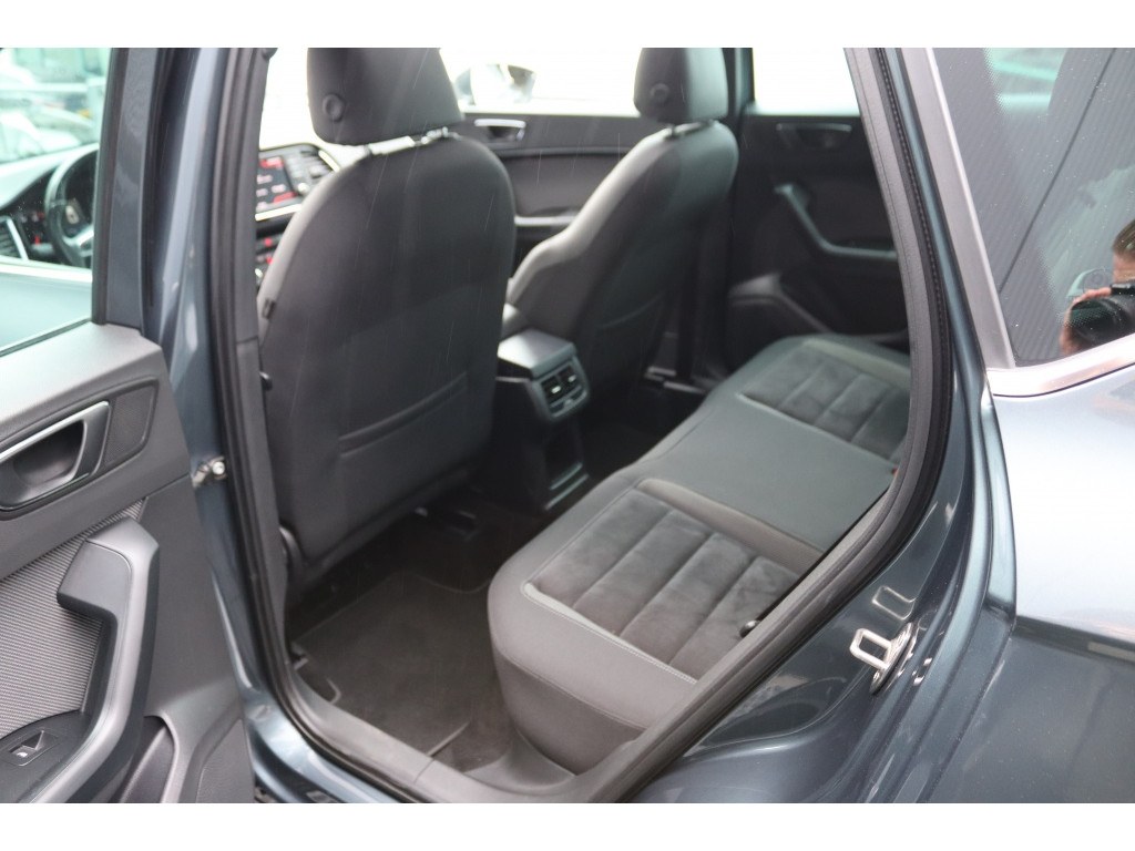 SEAT SEAT