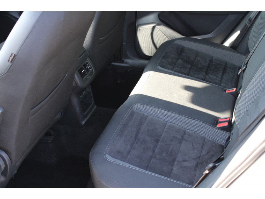 SEAT SEAT