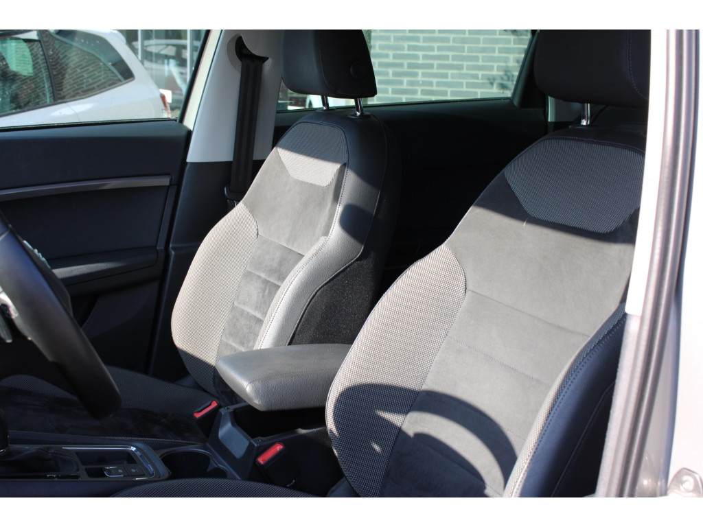 SEAT SEAT