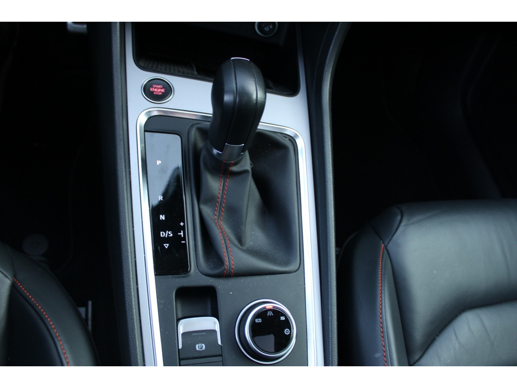 SEAT SEAT