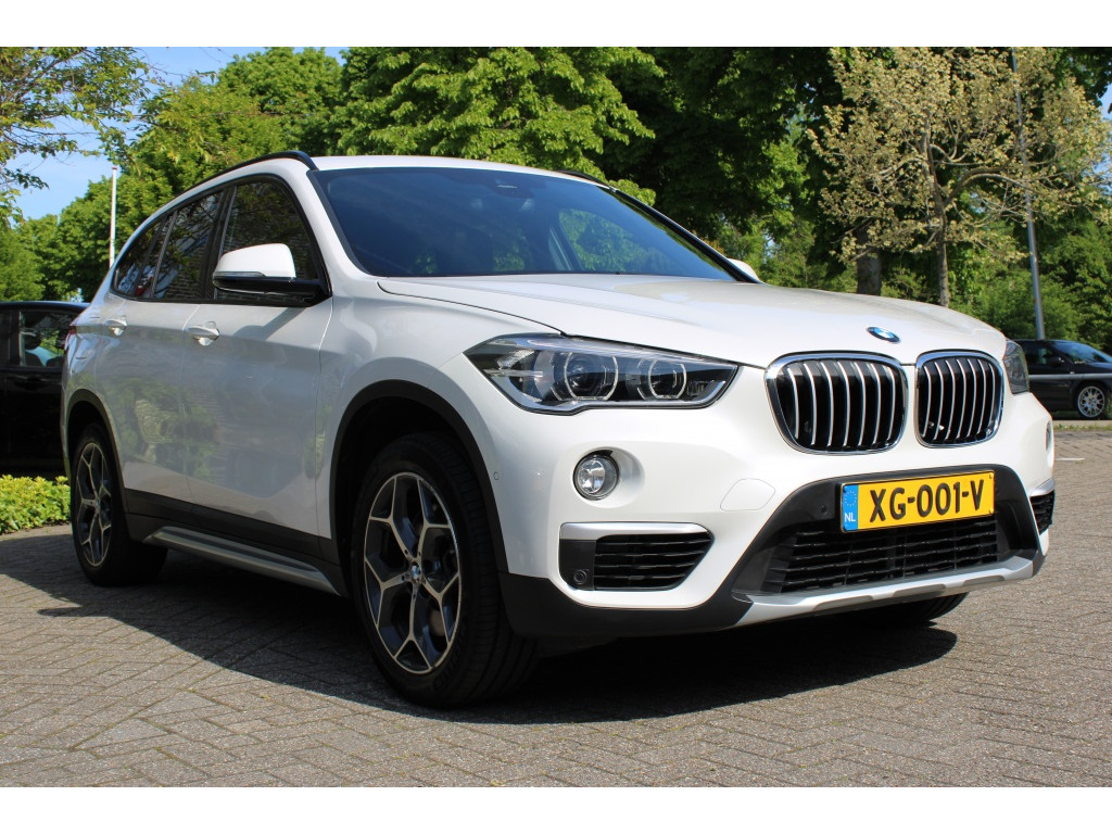 BMW BMW