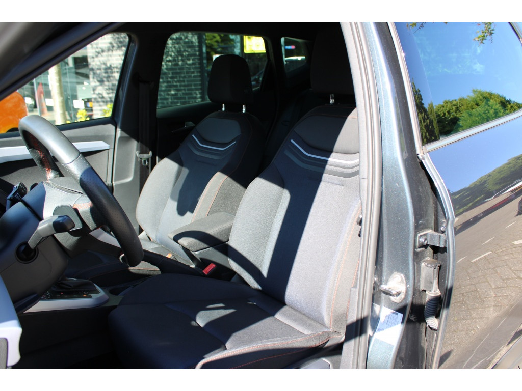 SEAT SEAT