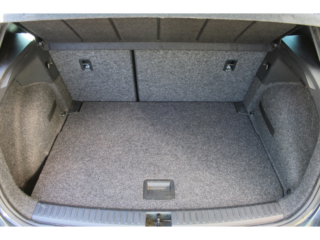 SEAT SEAT