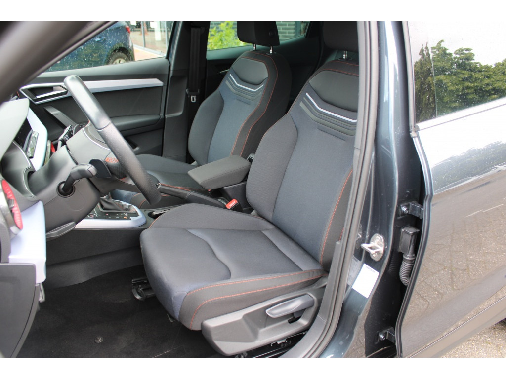 SEAT SEAT