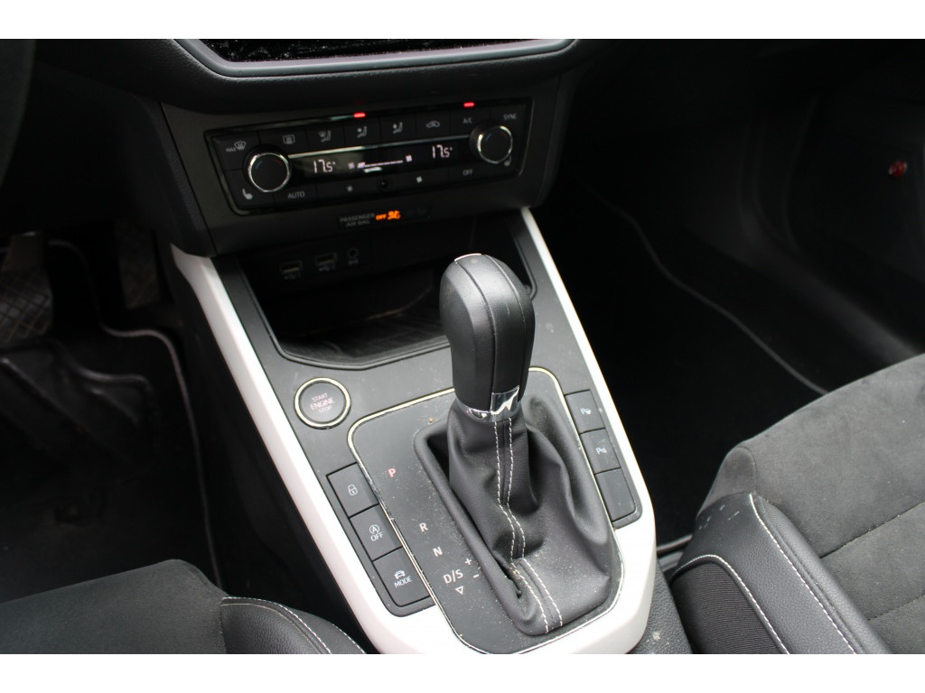 SEAT SEAT
