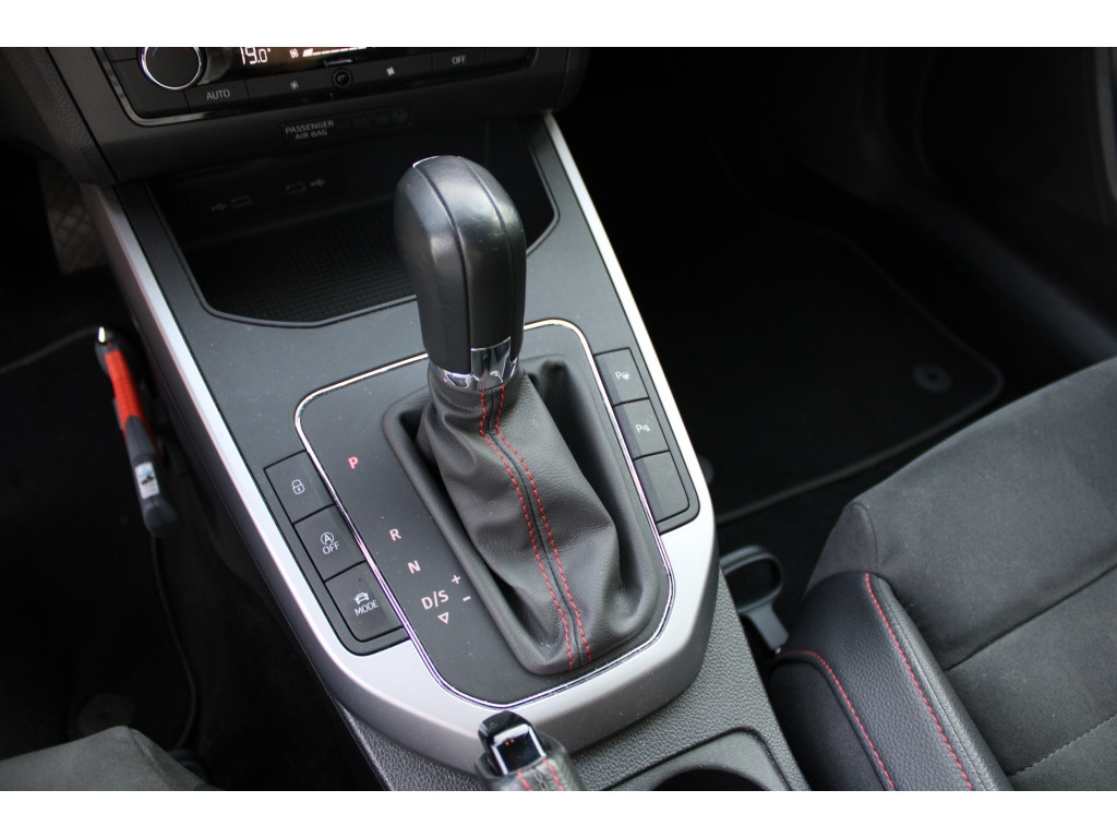 SEAT SEAT