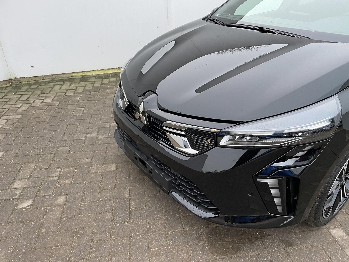 Mitsubishi Mitsubishi