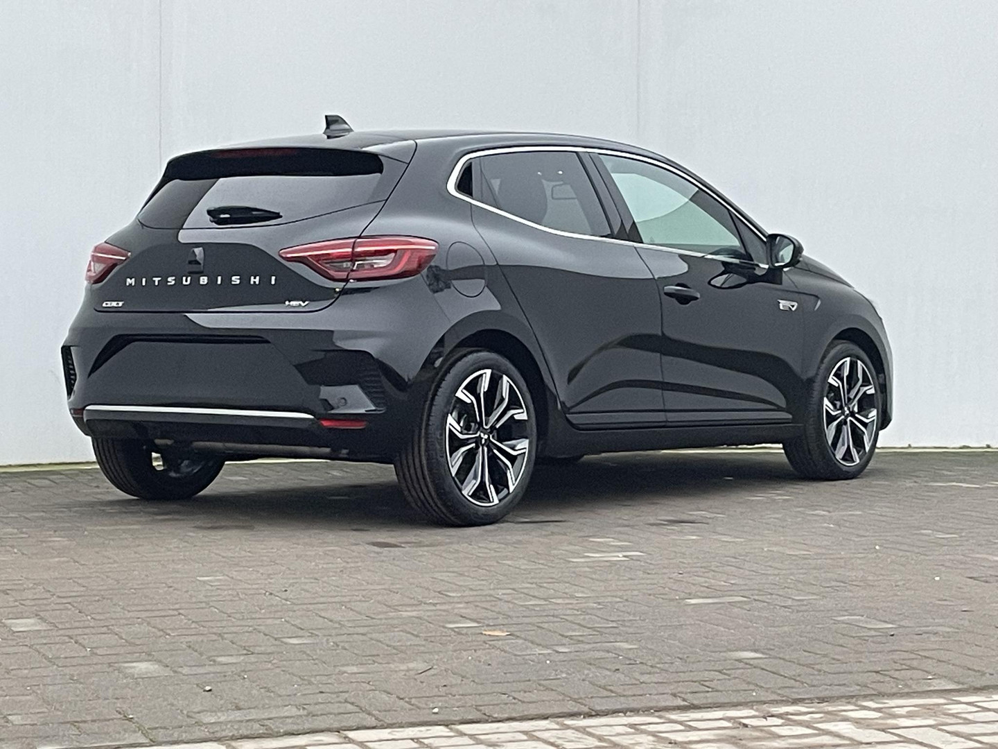 Mitsubishi Mitsubishi