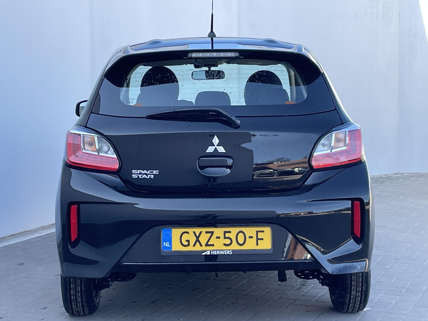 Mitsubishi Mitsubishi
