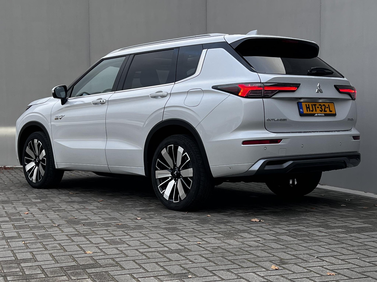 Mitsubishi Mitsubishi