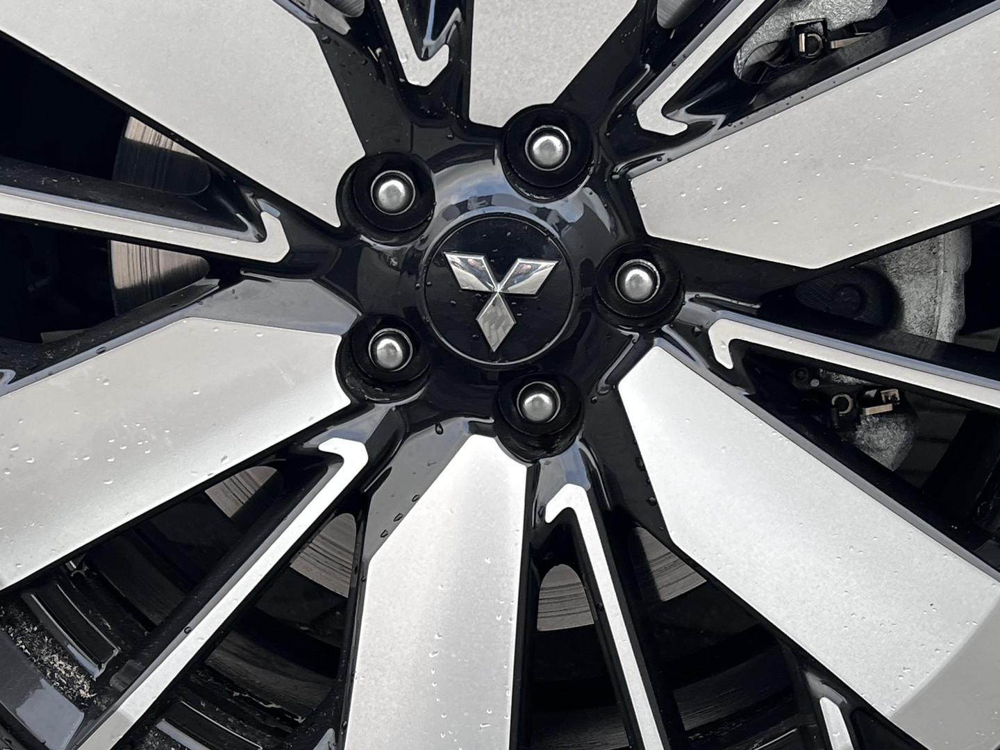 Mitsubishi Mitsubishi