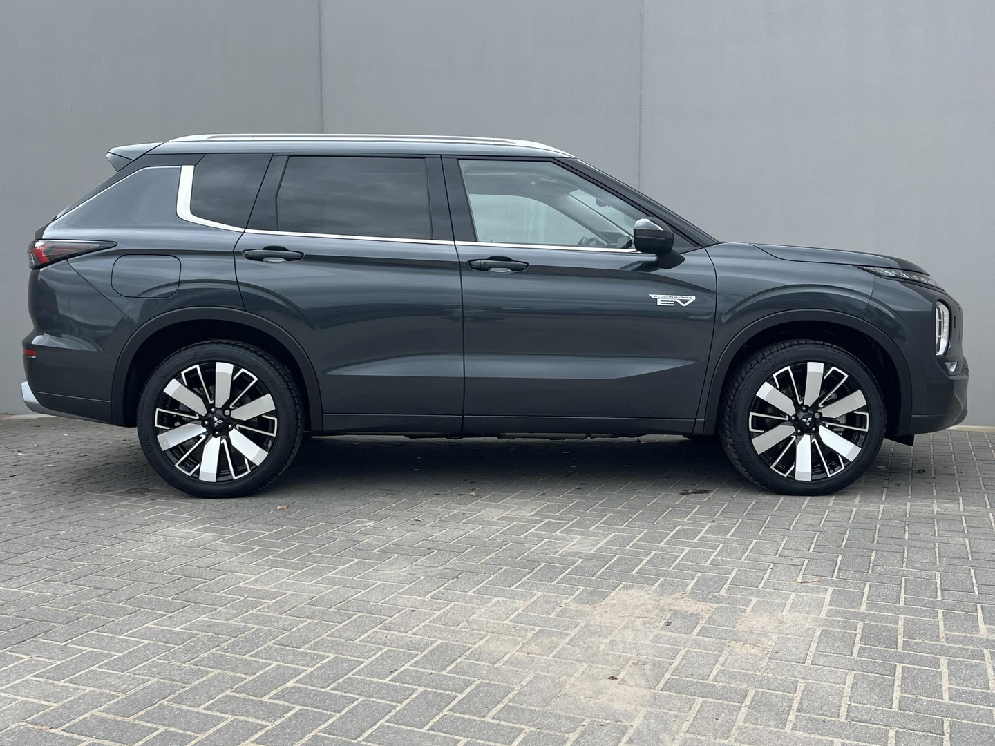 Mitsubishi Mitsubishi