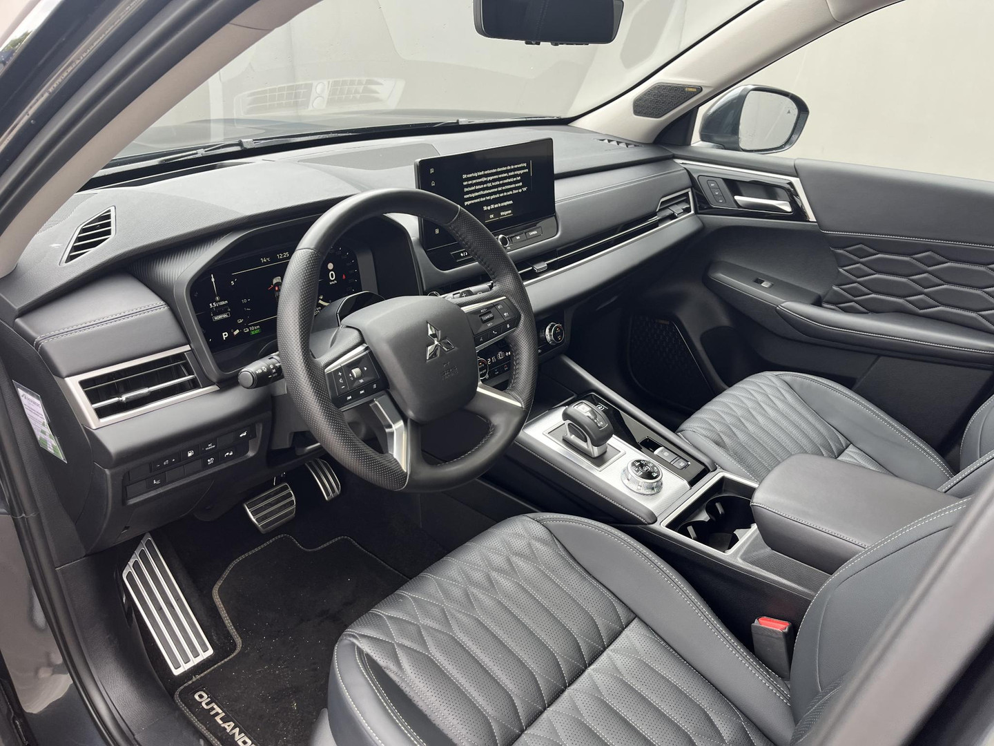 Mitsubishi Mitsubishi