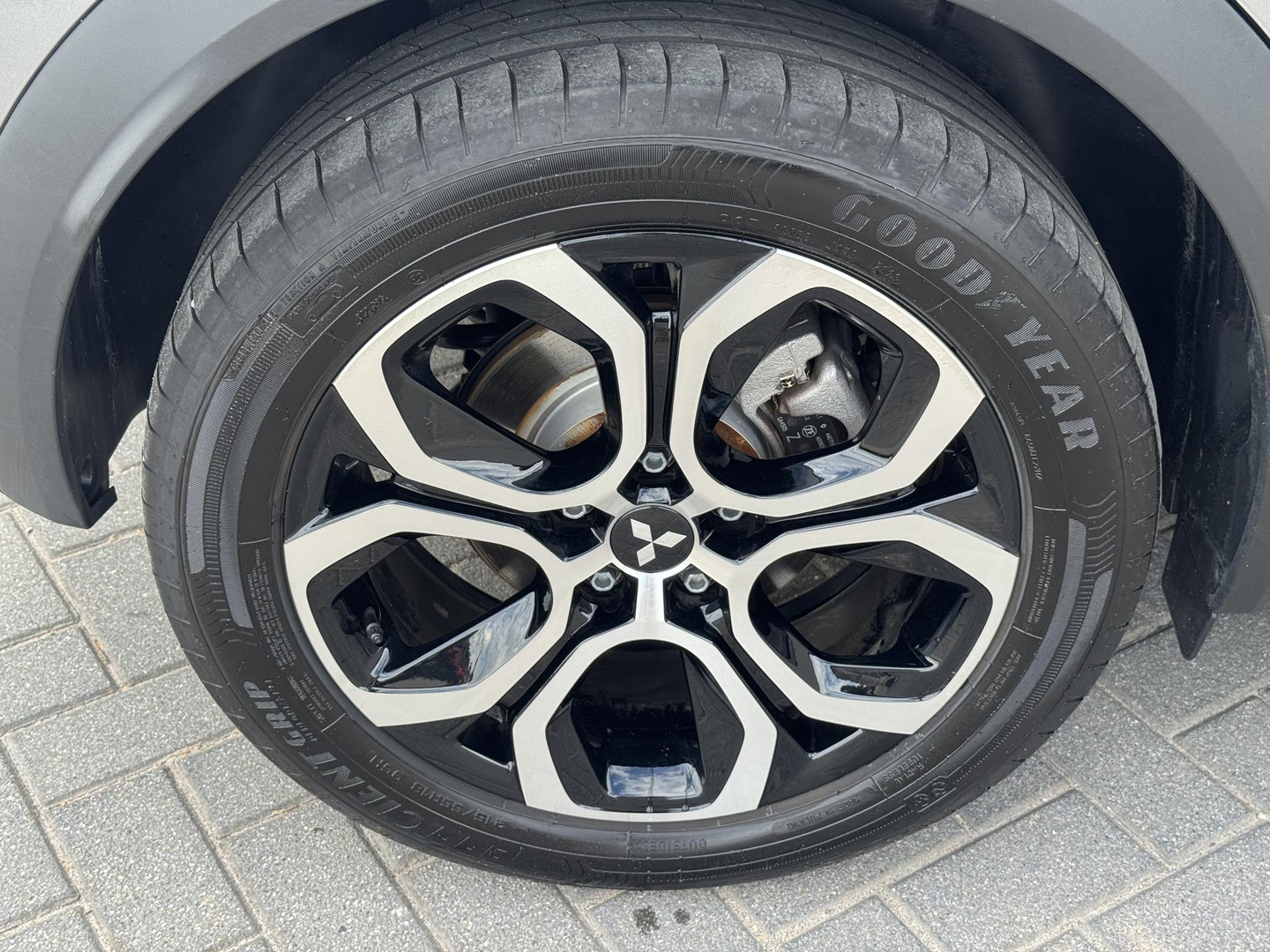 Mitsubishi Mitsubishi