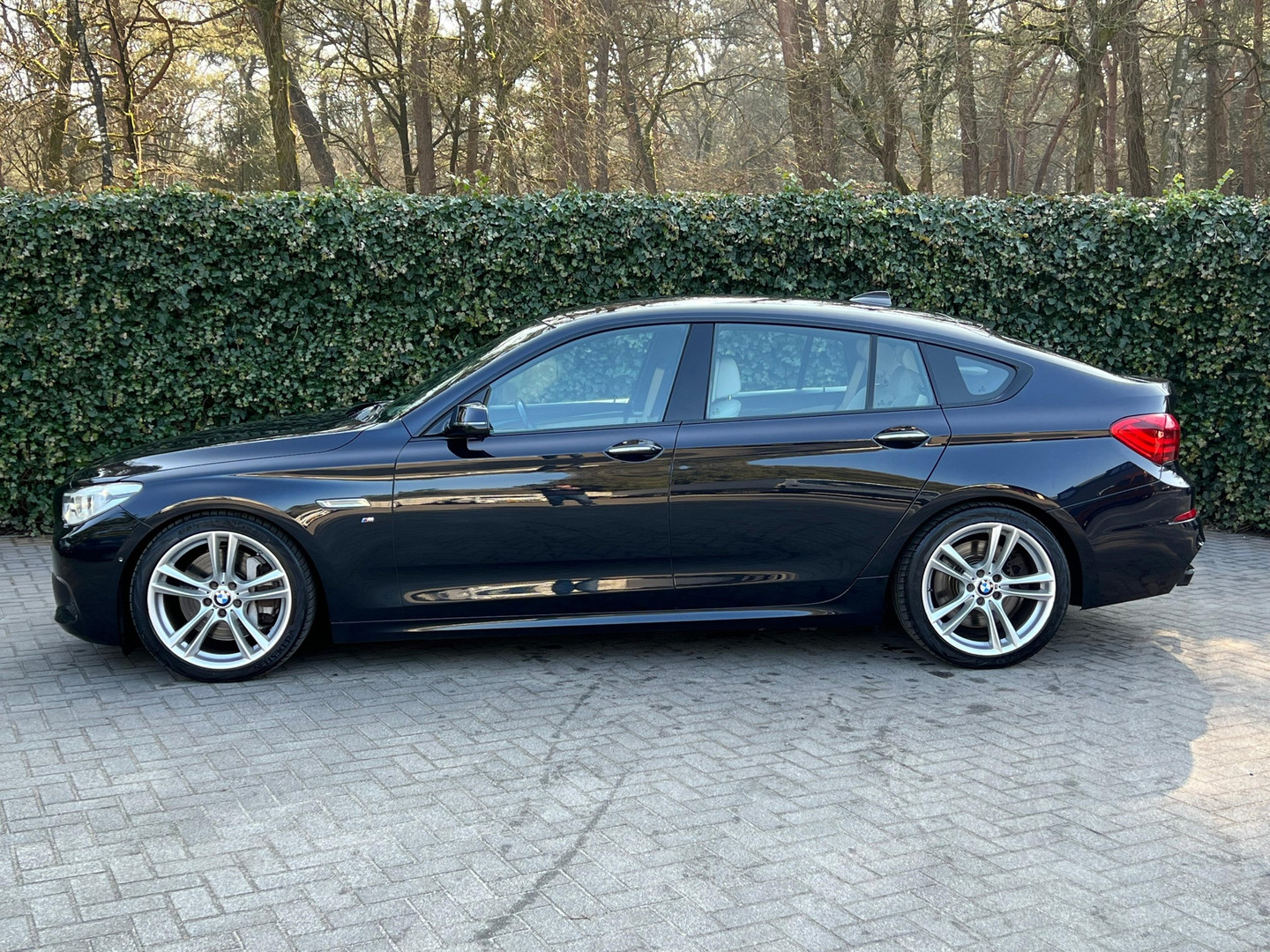 BMW BMW