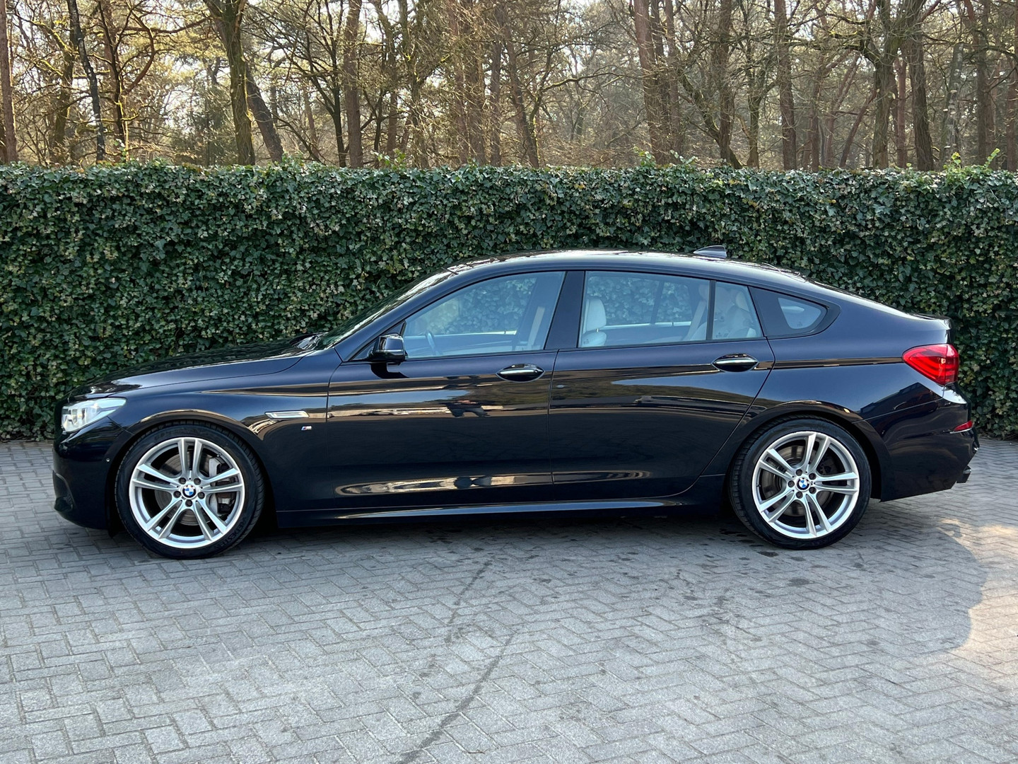 BMW BMW