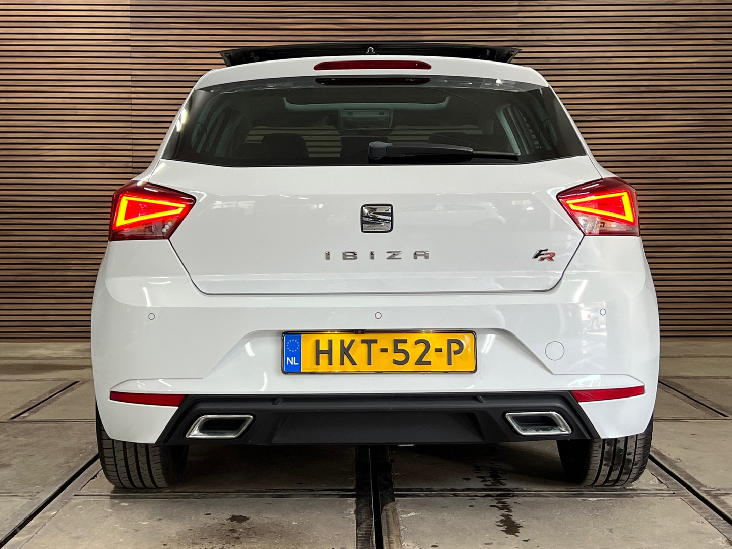 SEAT
