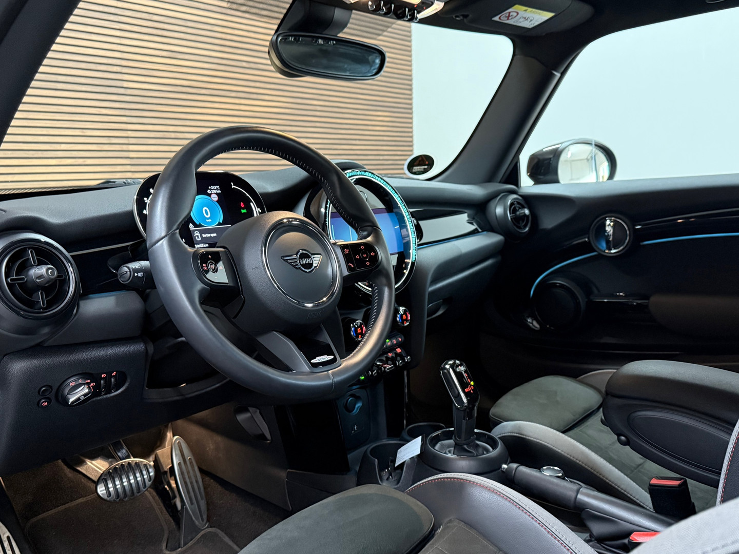 MINI