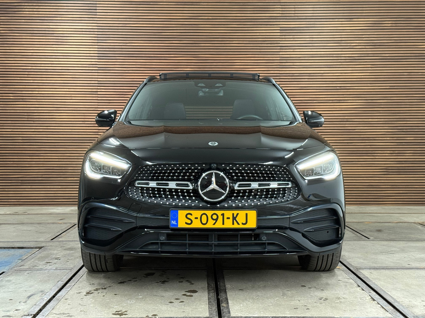 Mercedes-Benz