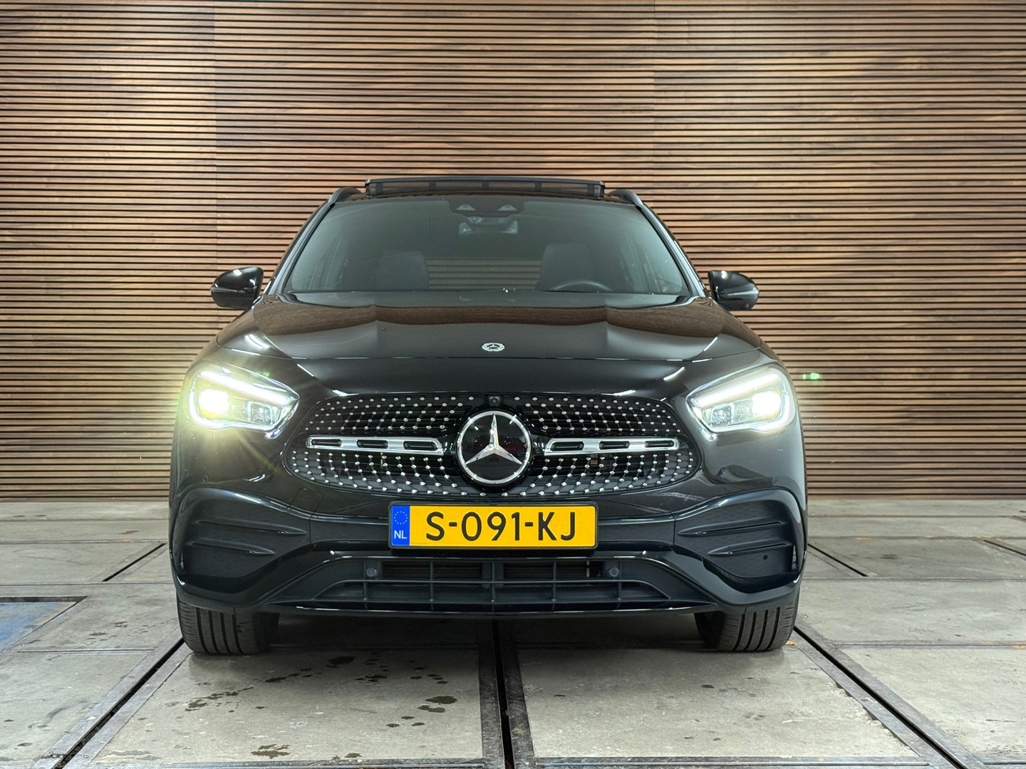 Mercedes-Benz