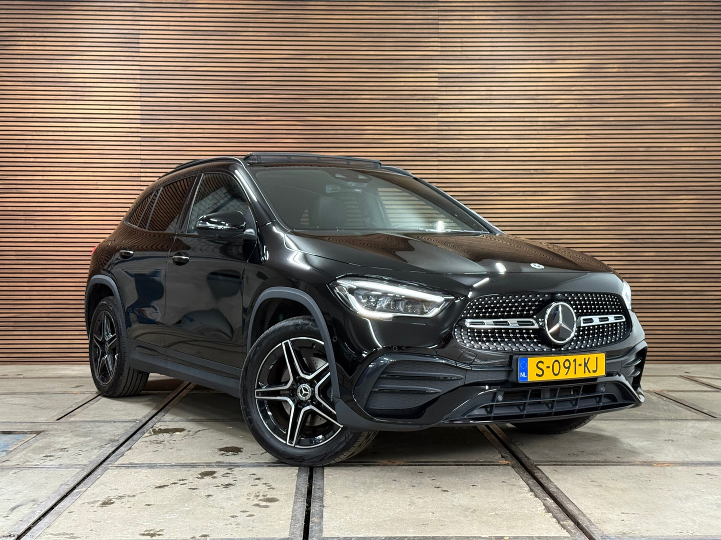 Mercedes-Benz