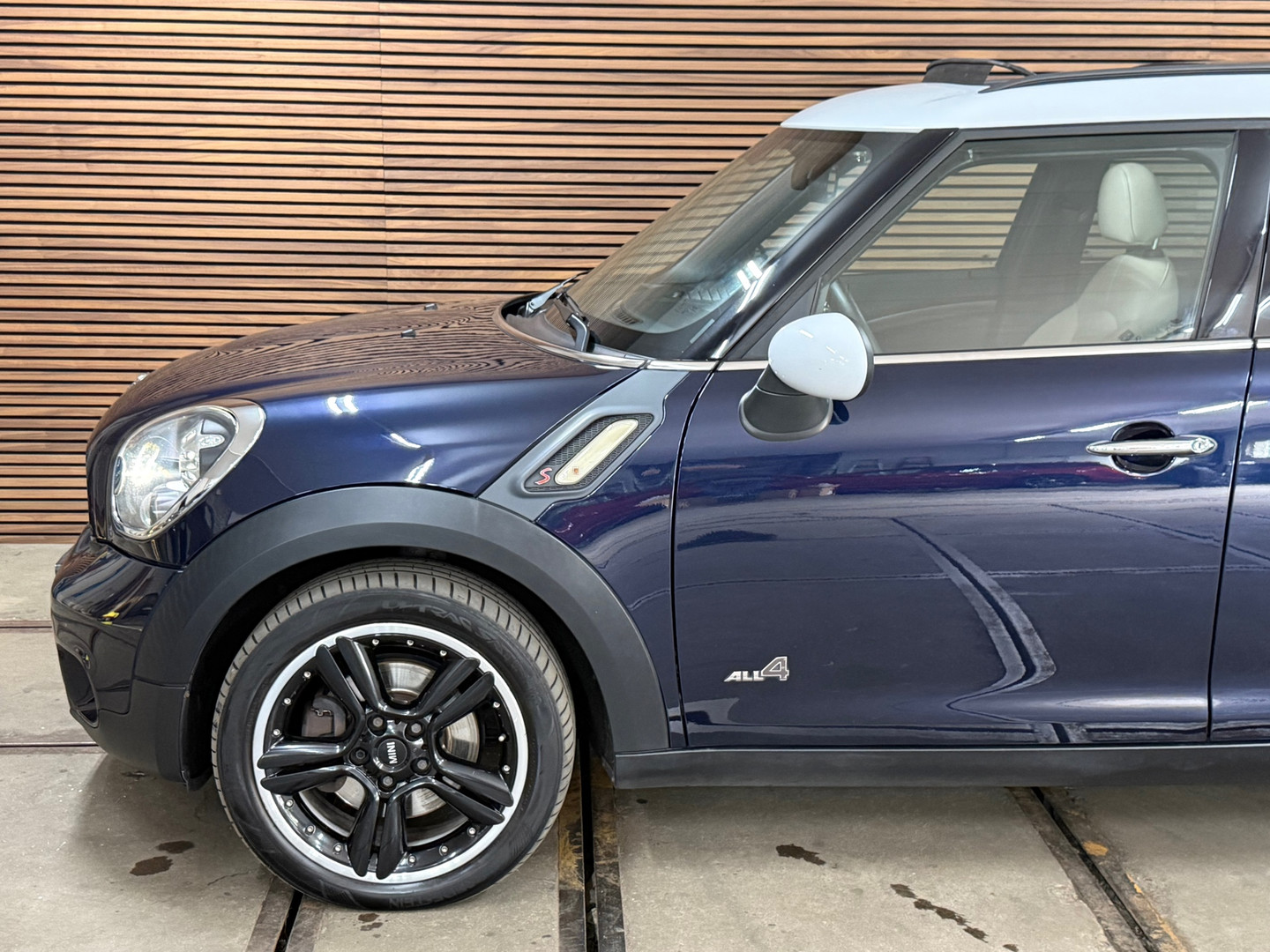 MINI