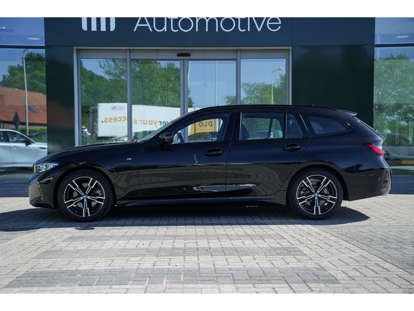 BMW BMW