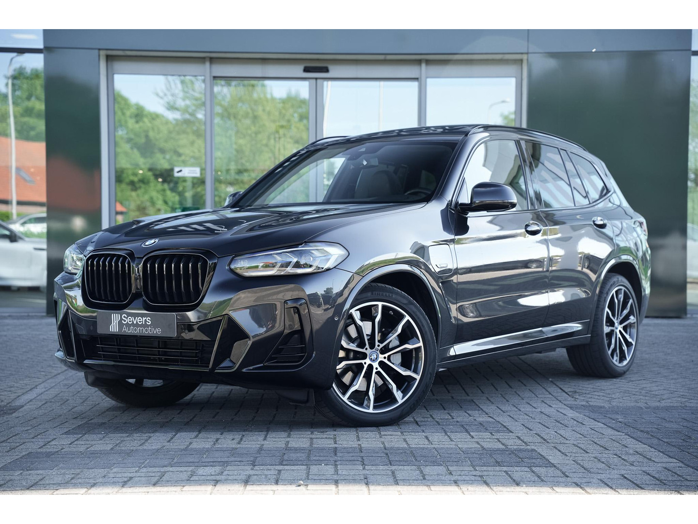 BMW BMW