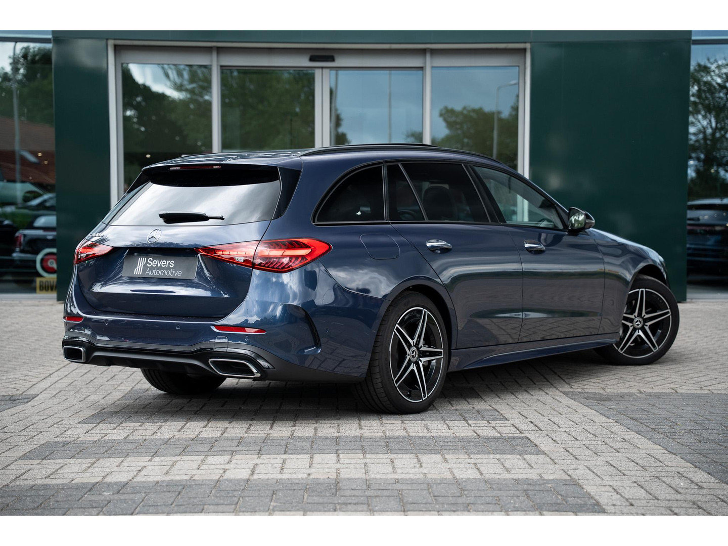 Mercedes-Benz Mercedes-Benz
