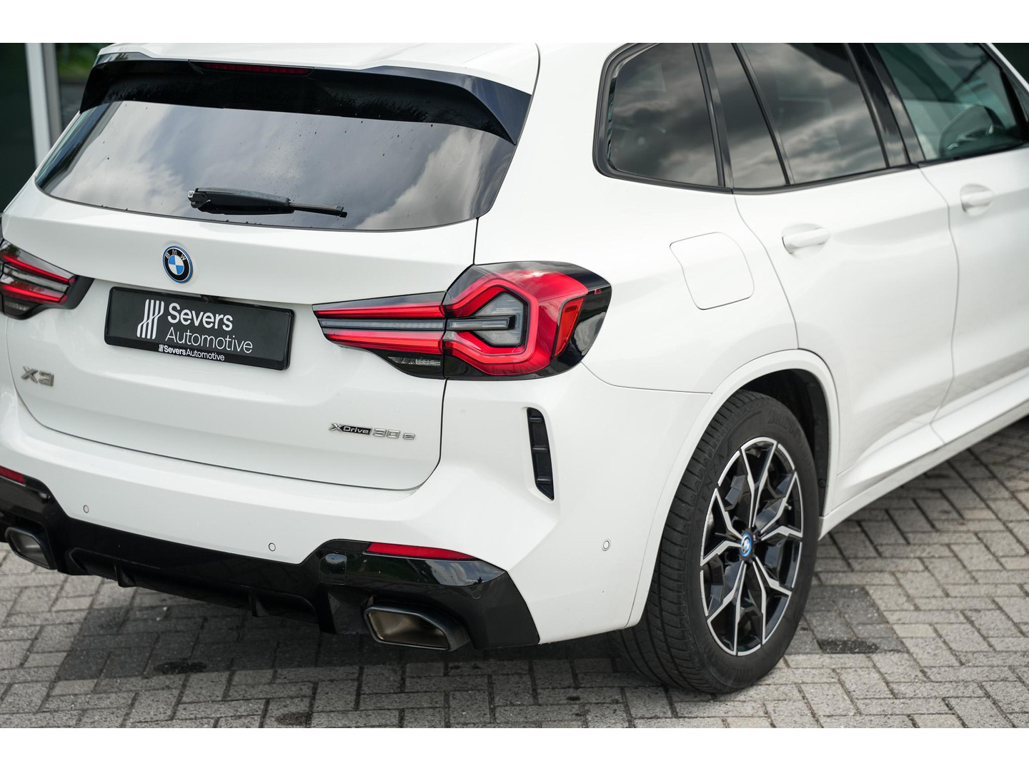 BMW BMW