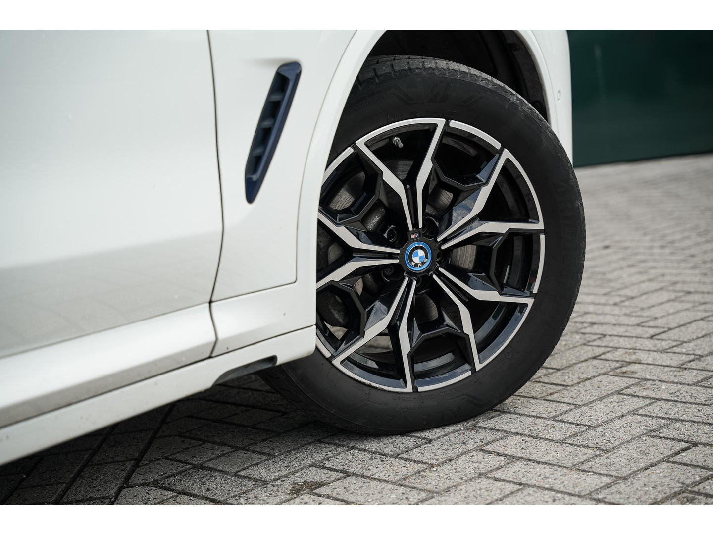BMW BMW