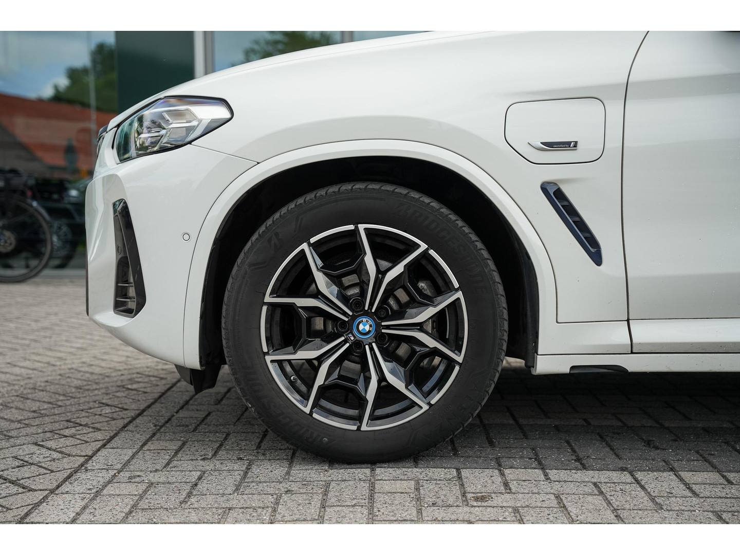 BMW BMW